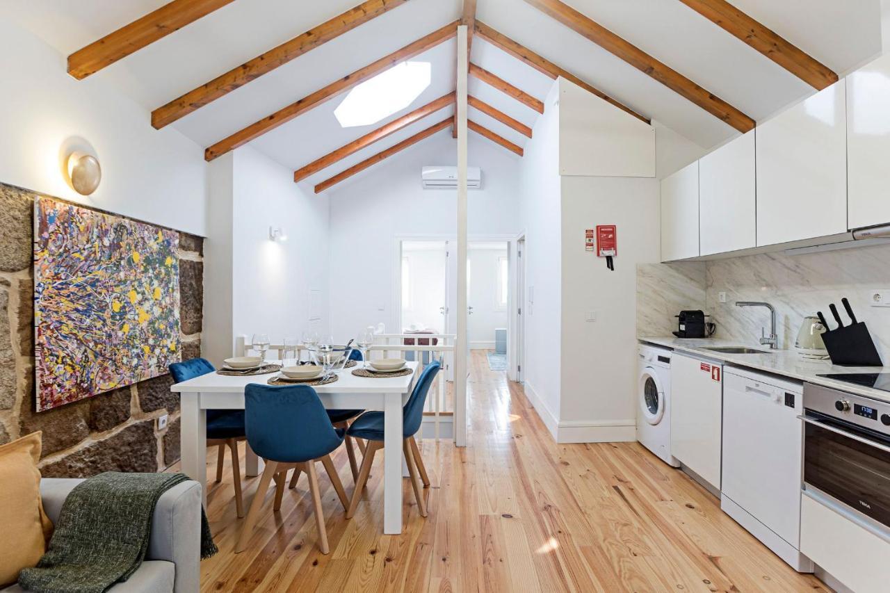 Modern Cativo Apartment By Lovelystay Porto Luaran gambar